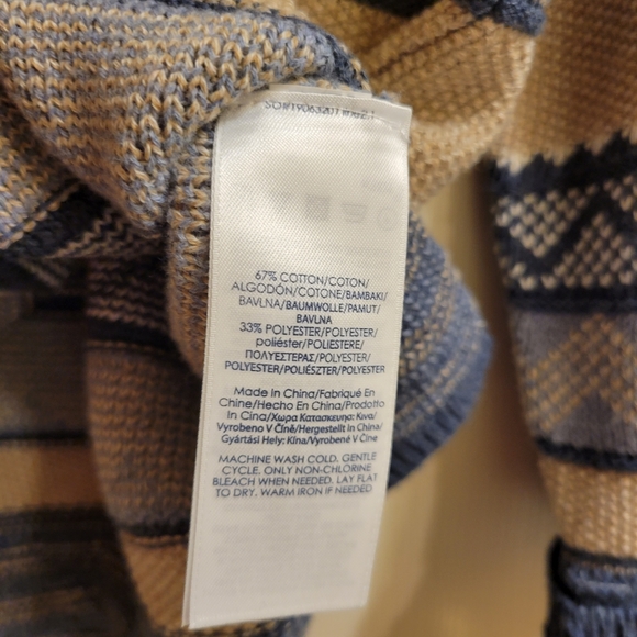 Chaps NWT long sleeve lightweight sweater. - Picture 5 of 6